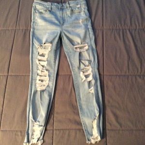 AEO ripped skinny jeans